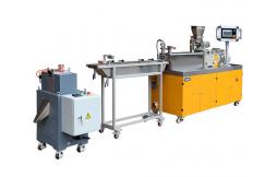 Lab twin screw extruder testing